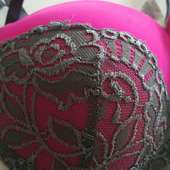 Pink and Gray Bra - Picture 2 of 4